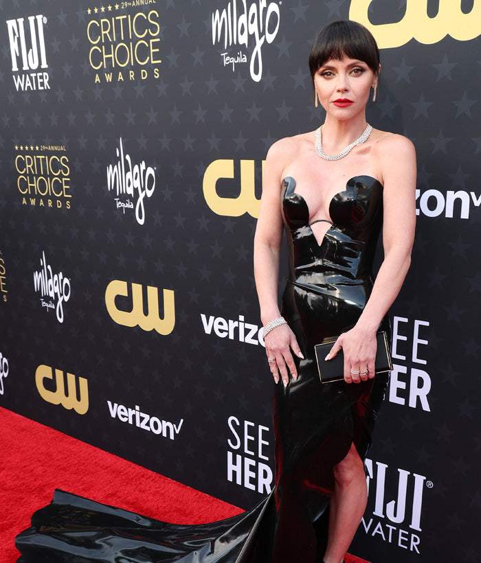 クリスティーナ シルク アップリフト 【SALE】 【公式通販】